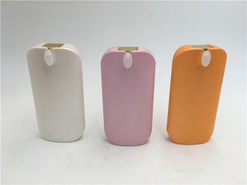 De gepersonaliseerde Zorg die van de de Flessenhuid van de Ontwerp Lege Plastic Lotion Gekleurd Multi inpakken
